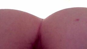 Amateur girlfriend uses fingers and vibrator to get themselves off