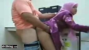 HD video of Hijab clad Melayu gets pounded from behind
