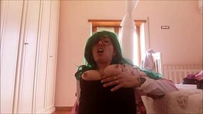 Teen on camera learning how to masturbate