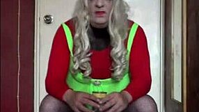 Mark is an amateur crossdresser that will give you a handjob and will swallow your piss