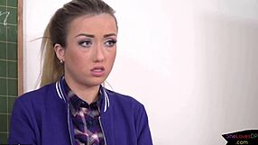I am European babe and get my asshole and vagina penetrated