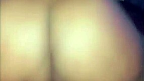 Perfeito baby latina com ótimo perna ao redor é destruído duro
