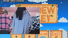 Twitch streamer with big booby flashes her nipples and ass on stream