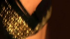 Desire and body worship: Erotic performance by an Indian girl