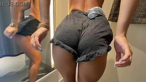 omg i tried new outfit n got cummed on in public mall... so risky