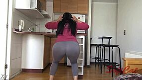 Writing Enf (pantsing) and striptease in the gym