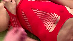 And pleasures herself with vibrator for the camera, sexy slut