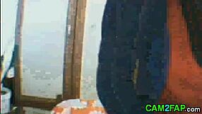 Upskirt and sex: Amateur on webcam free video of