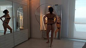 Antonia's seductive solo performance: a tantalizing dance of desire