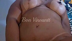 Mãe Safada's Big Ass Bounces Hard on Hairy Pussy Ride