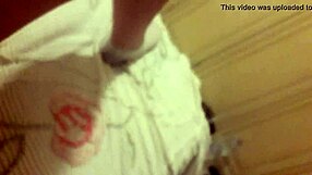 Gay amateur in Europe jerks off in Socks