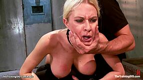 Kinky 69 oral sex fetish busty beauty