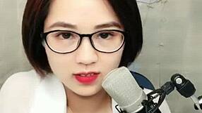 Gorgeous Korean Girl with Short Hair on Uplive Stream 😘