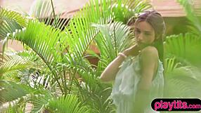 The great outdoors Gloria Sol’s seductive solo show