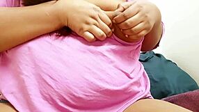 desi aunty shows off her sexy indian tits