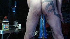 Single player gay anal pleasure with a horse head dildo