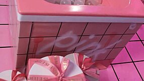 Anita’s pink bathtub scene in lingerie