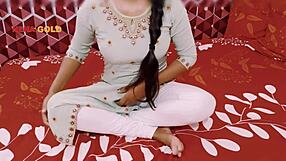 Apni chachi ki beti ki chudai in wild Hindi night action, watch now!