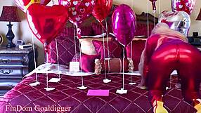 Latex beauty enjoys a dirty Valentine’s Day with foot fetishist