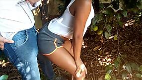 No Mato, Danu Slams Mestrual Bucetinha Hard!