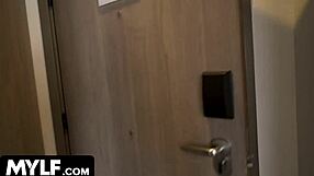 British MILF Frankie's public cowgirl ride and creamy finish