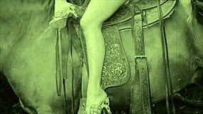 Wow! Vintage Erotic Illustration Brings Back Sexy Retro Vibes!