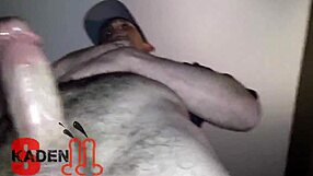 Straight man tries out gay porn with amateur guy