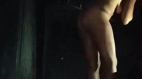 Amateur black beauty gets down and dirty on the dance floor