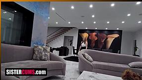 Caught on camera: Docile teen's wild orgasm