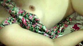 Amateur video of Asian beauty from Vietnam