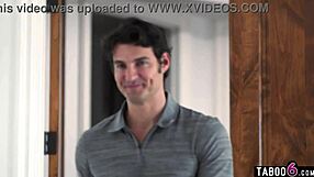 Black MILF Nicole Kitt's roommate triggers porn addiction