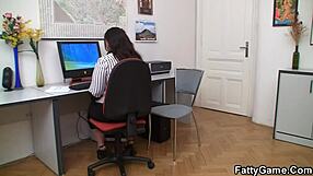 Chubby office girl tempt her client into sex