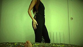 Hot girl’s sexy strip tease for horny men
