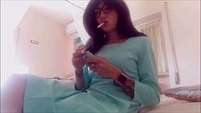 Steamy solo action from a sexy brunette babe