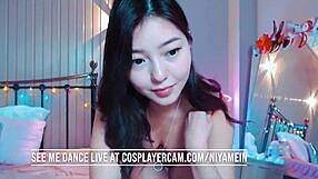 Little Chinese Beauty Dances and Fingers in Cosplay