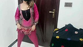 Sobia Nasir goes nude on demand in WhatsApp call