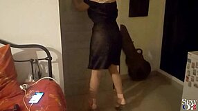 Big ass French amateur gets tight dress and toys