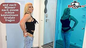 Fitness enthusiast gets her ass fucked by a toy