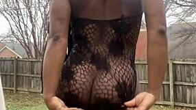 I have a beautiful ass and I love to worship cock and be a cuckold