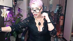 Aimee Paradise is a hot milf and she performs provocative dance moves