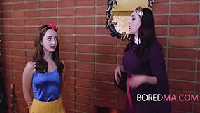 Snow White and the Evil Queen in a hot threesome scene
