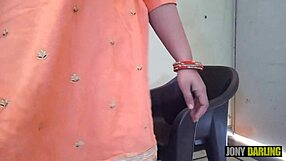 Aunt seduces nephew with her big ass at diwali party