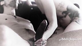 Sex experts share their experiences in a group session