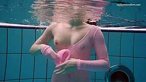 yo, check liza bubarek as a hot underwater mermaid!