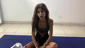 My stepsister is exercising and I help her with cardio while fucking her hard