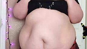 Big assed brunette gets her hairy pussy licked by an ass worshipper