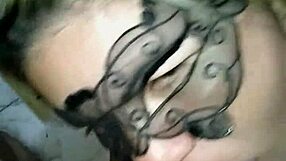 The loirinha got fucked and showed off her wet pussy in this video
