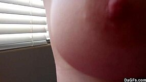 Dagfs - fat tattooed girl with juicy ass shakes it for fans