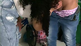 Fella fucked fat and juicy Venezuelan ass in the shopping center
