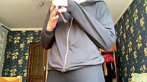 Daddy, I shit in my panties, do you want to see my squirt?